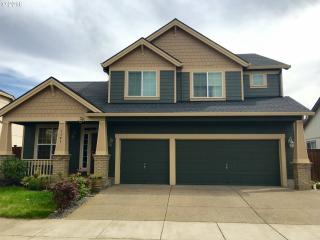 1141 Throne Dr, Eugene, OR 97402-7419
