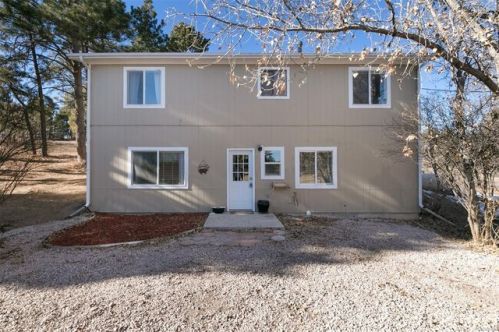 2222 Woodpecker Ln, Elizabeth, CO 80107-8559