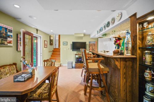 1116 Tanley Rd, Silver Spring MD 20904-2841 exterior