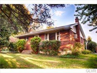 4267 Newburg Rd, Bethlehem, PA 18020-9789
