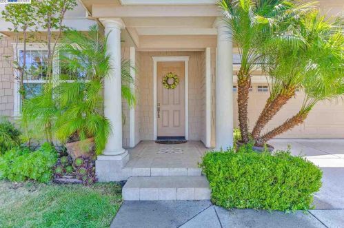 330 Langton Ct, San Ramon, CA 94582-4692