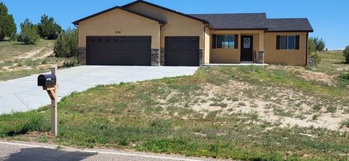 426 Tejon Ave, Pueblo CO  81007-2230 exterior