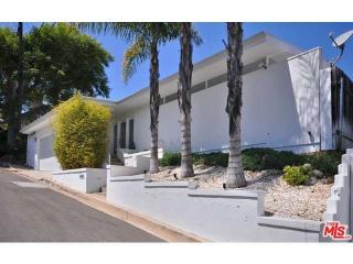 2223 Ridgemont Dr, Los Angeles CA  90046-1841 exterior