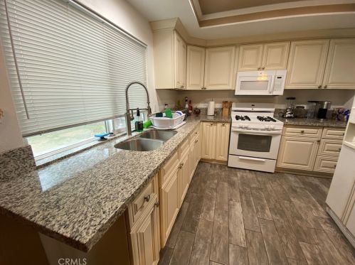6278 Cross River Dr, Riverside CA  92509-6935 exterior