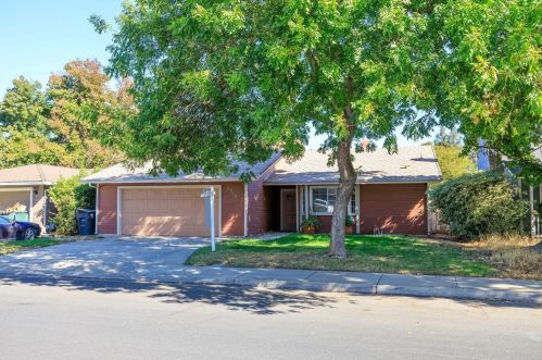2713 Lahontan Dr, Modesto, CA 95358-6505