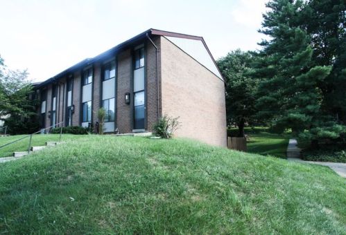 9013 Watchlight Ct, Columbia MD  21045-4227 exterior