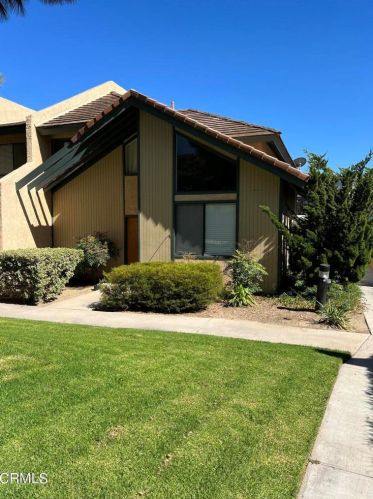 129 Sonoma Ln, Santa Paula, CA 93060-2661