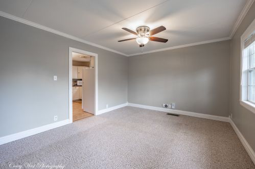 412 Cottage Row, Sycamore IL  60178-2106 exterior