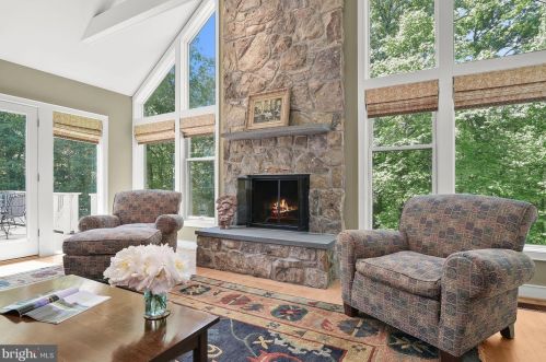 6976 Pindell School Rd, Fulton MD  20759-9712 exterior