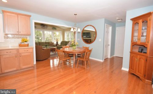 1949 Rachael Dr, Lancaster PA  17601-3627 exterior