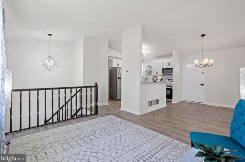 8335 Collins Ave, Camden NJ  08109-3568 exterior