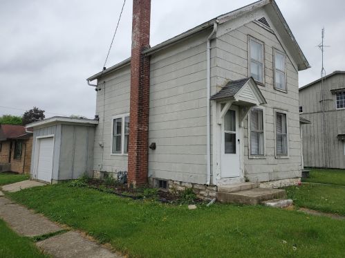 111 Division Ave, Stratford, IL 61064-1431