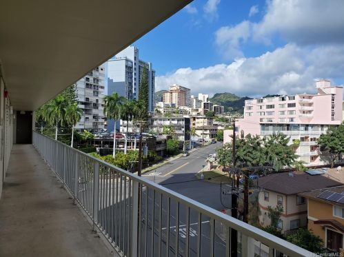 1420 Victoria St, Honolulu, HI 96822-3563