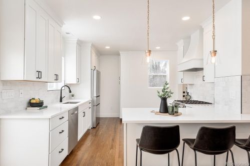 2028 Elm St, Denver CO  80207-3807 exterior