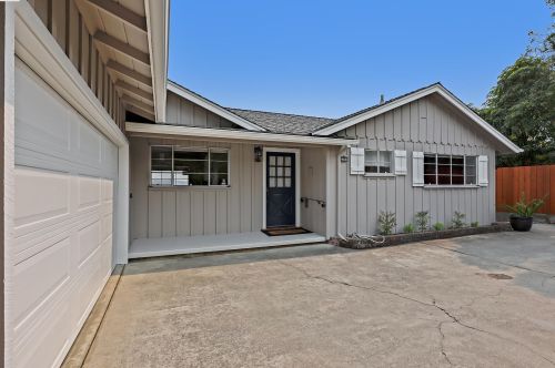 18546 Carlwyn Dr, Hayward, CA 94546-2032