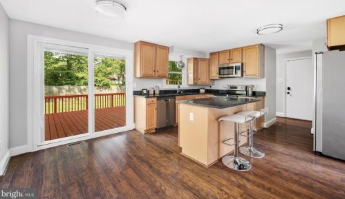 7114 Sterling Grove Dr, Springfield VA  22150-4430 exterior