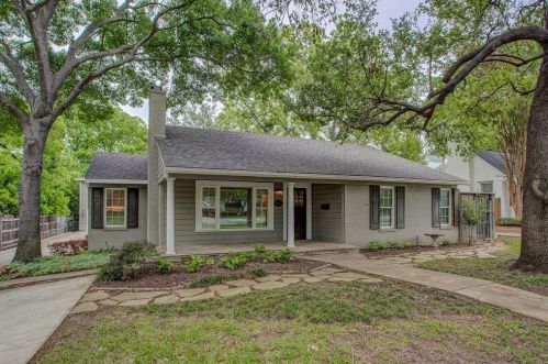 2621 Boyd Ave, Fort Worth TX  76109-1024 exterior
