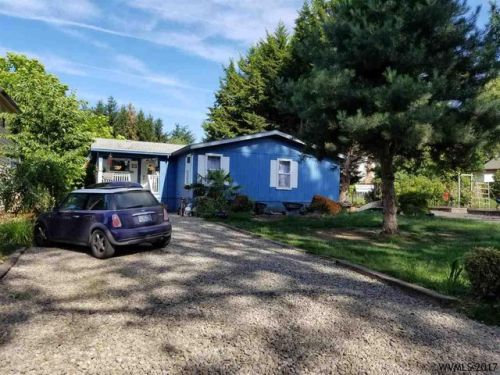 506 Church St, Silverton, OR 97381-6301