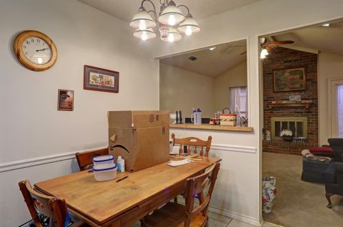 2010 Embassy Way, Carrollton TX 75006-1706 exterior