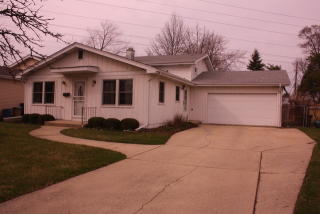 40 Armitage Ave, Addison, IL 60101-4812