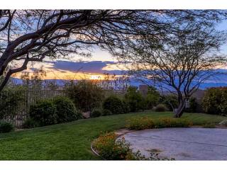 25 Braelinn Dr, Henderson, NV 89052-6648