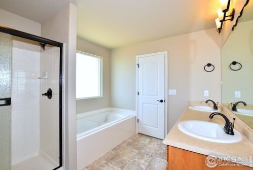 2670 Emerald St, Loveland CO 80537-2013 exterior