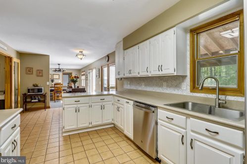 611 Bryants Nursery Rd, Silver Spring MD 20905-3839 exterior