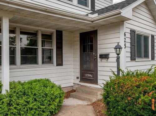 625 Stewart Ave, South Saint Paul, MN 55075-1655