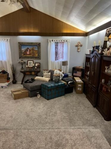 2622 Home Orchard Dr, Springfield OH  45503-2342 exterior