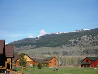 1768 Mount Washburn Dr, Bates, ID 83422-5275
