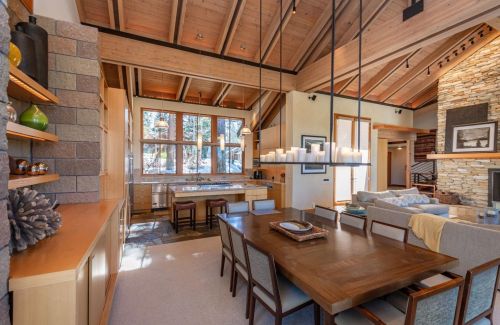 1721 Grouse Rdg, Truckee CA  96161-4033 exterior
