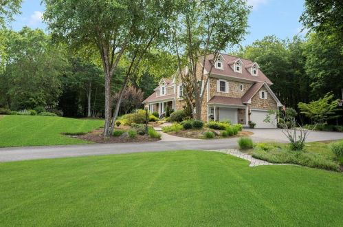 35 Princess Pine Dr, Warwick, RI 02818-1082