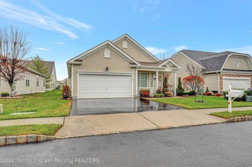 5 Norwick Ct, Jackson Twp, NJ 08527-4686