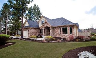 60880 Oasis Pl, Bend, OR 97702-3902