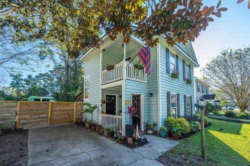 540 Castle Hall Rd, Mount Pleasant, SC 29464-6229