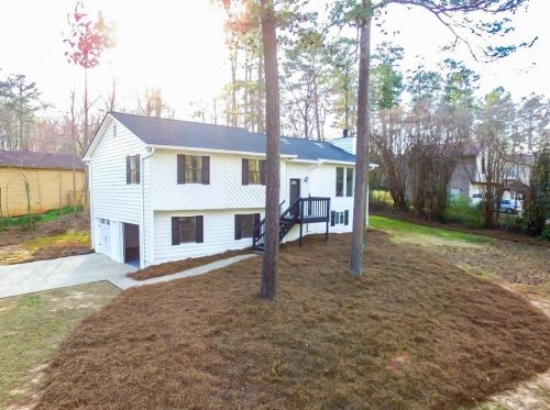 4078 Maxanne Dr, Kennesaw, GA 30144-2176
