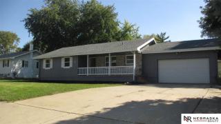 7915 Crown Point Ave, Omaha, NE 68134-2152