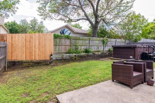 6701 Andress Dr, Fort Worth TX  76132-2999 exterior