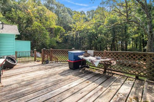 6602 Fielder Rd, Rex GA 30273-2021 exterior