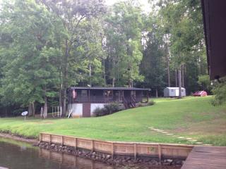 80 Dogwood Ct, Mayfield, GA 31087-6314