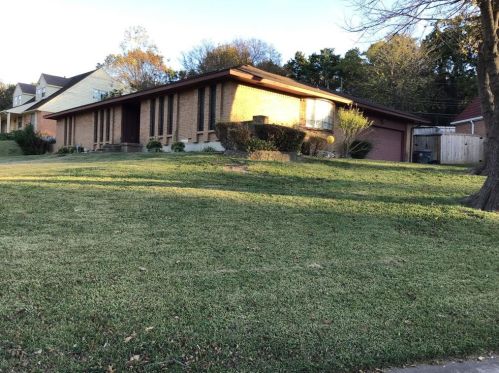 1256 Golden Trophy Dr, Dallas, TX 75232-3423