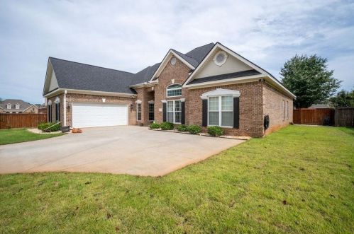 105 Fairfax Ct, Lithonia, GA 31028-8014
