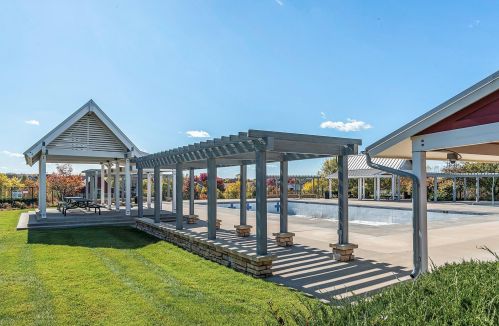 2332 Fieldstone Curv, Saint Paul MN  55129-6218 exterior