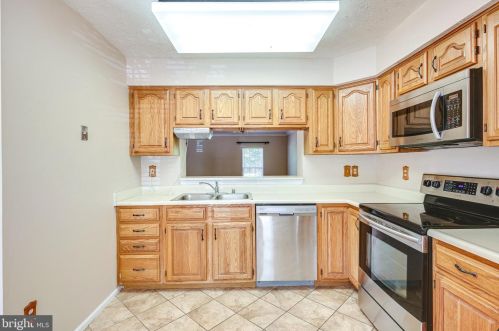 8503 Black Star Cir, Columbia MD  21045-2650 exterior