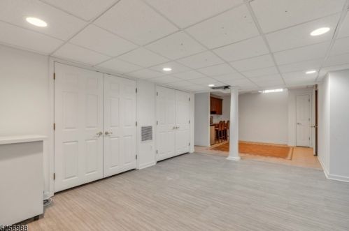 12 Quail Run, Dover NJ  07869-2827 exterior