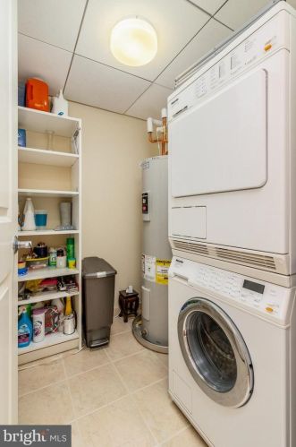 50 16th St, Philadelphia PA  19102-2516 exterior