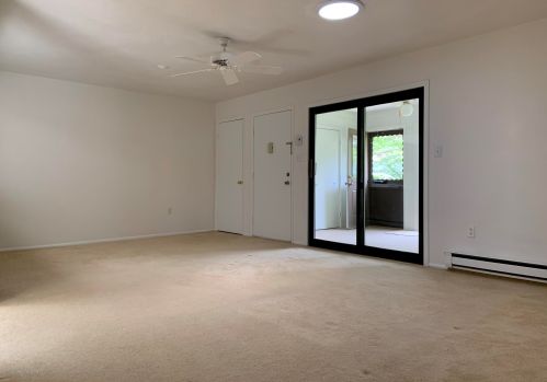 92 Manchester Ct, Tinton Falls NJ  07701-4801 exterior