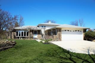 602 Glen Ln, Oak Brook, IL 60561-5221