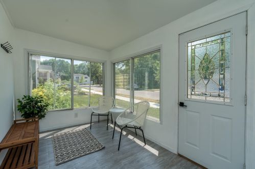 609 Record St, Mankato, MN 56001-2549