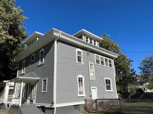 308 Center St, Paxton, IL 60957-1359